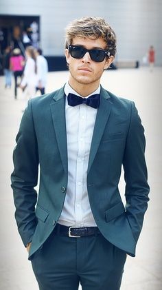 match a bow tie with a suit
